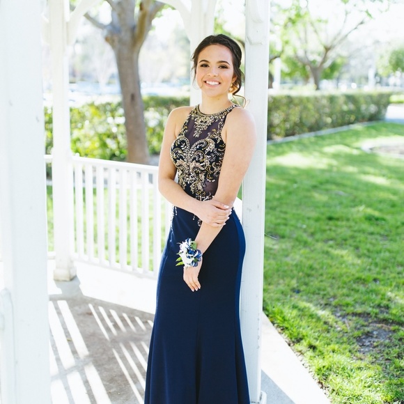 Elizabeth K Prom Dress - Picture 2 of 8